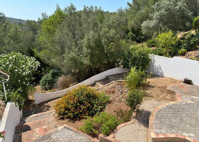 Private 3 Bedroom Villa In Salema Amazing Views
